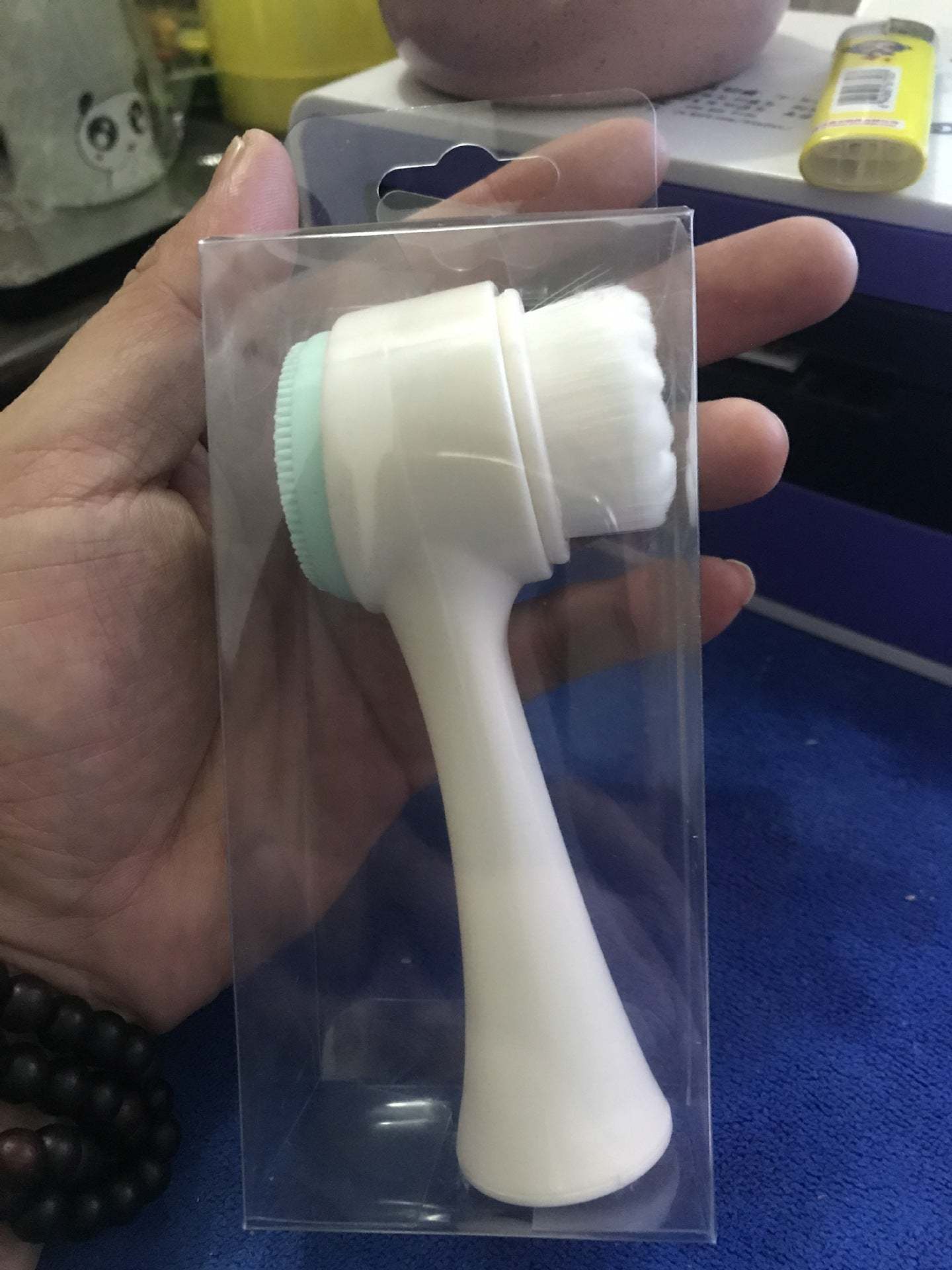 Cleansing Brush